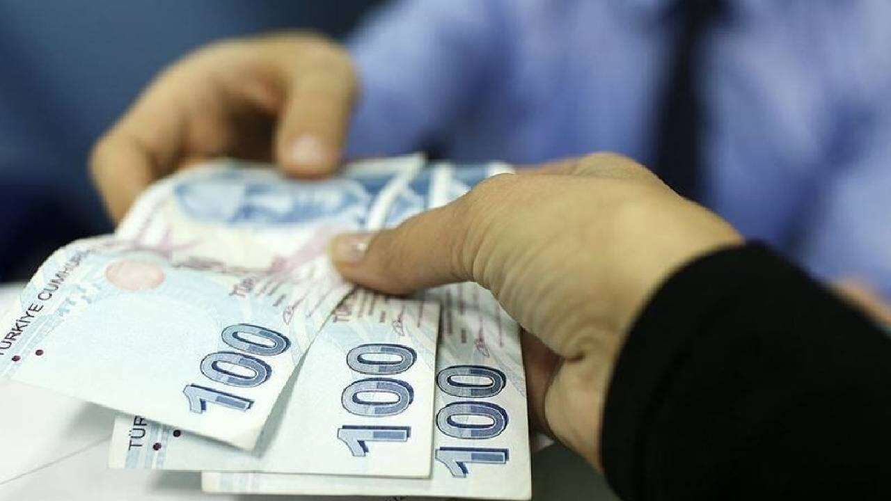 AK Parti düğmeye bastı, düzenlemeyi Meclis'e sundu! En düşük emekli aylığına yapılacak zam belli oldu 5